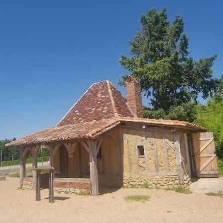 Saint-Aulaye-Puymangou The Walnut Tree. 아파트 외부 사진