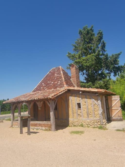 Saint-Aulaye-Puymangou The Walnut Tree. 아파트 외부 사진